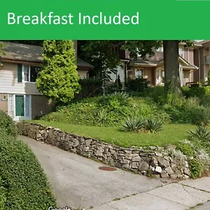 Holiday home Riverview Closest To Falls, Free Breakfast Delivered Daily, Niagara Falls